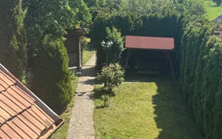 VILA 5 CAMERE, TEREN 4520 MP, LERESTI, ARGES - Poză 19
