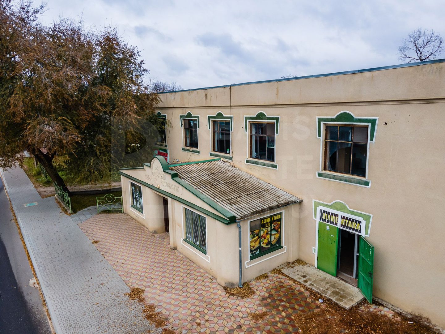 Vânzare spațiu comercial, 356 mp, strada Ștefan cel Mare, satul Mireni - Poză 2