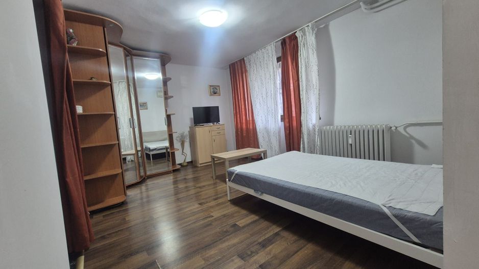 GARSONIERA PIATA SUDULUI, BUCATARIE INCHISA, MOBILAT, METROU 15 MINUTE - Poză 2