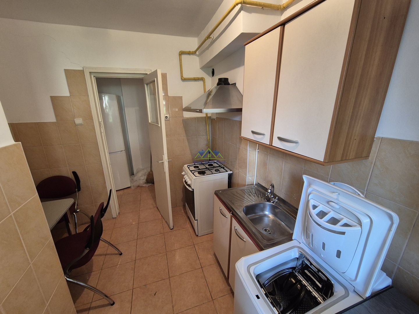 Inchiriez apartament 3 camere zona Gara-Avram Iancu, parter, mobilat! - Poză 3