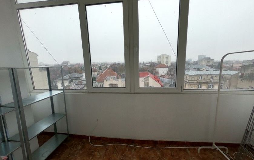 Apartament compact cu doua camere, zona Mosilor- bulevardul Carol - Poză 3