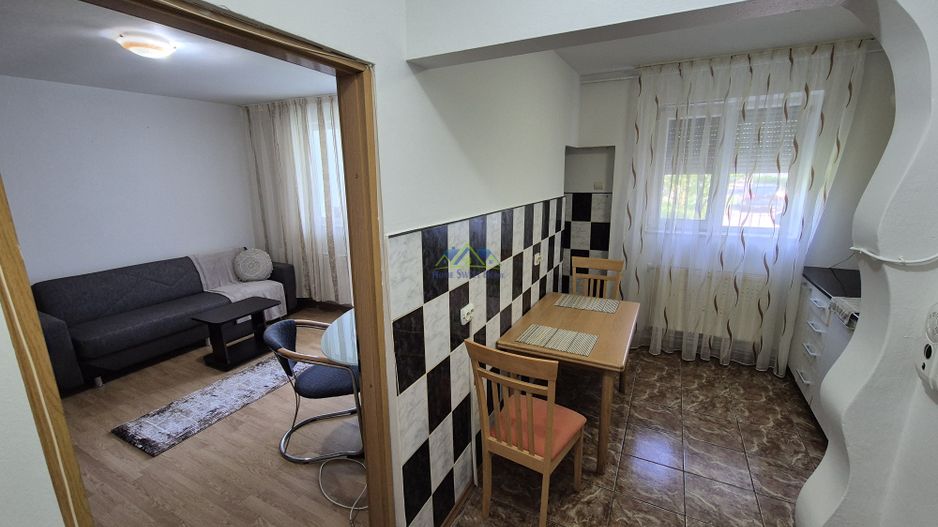 Vand apartament 2 camere, zona M3(U4), parter, balcon, gradina in fata - Poză 1