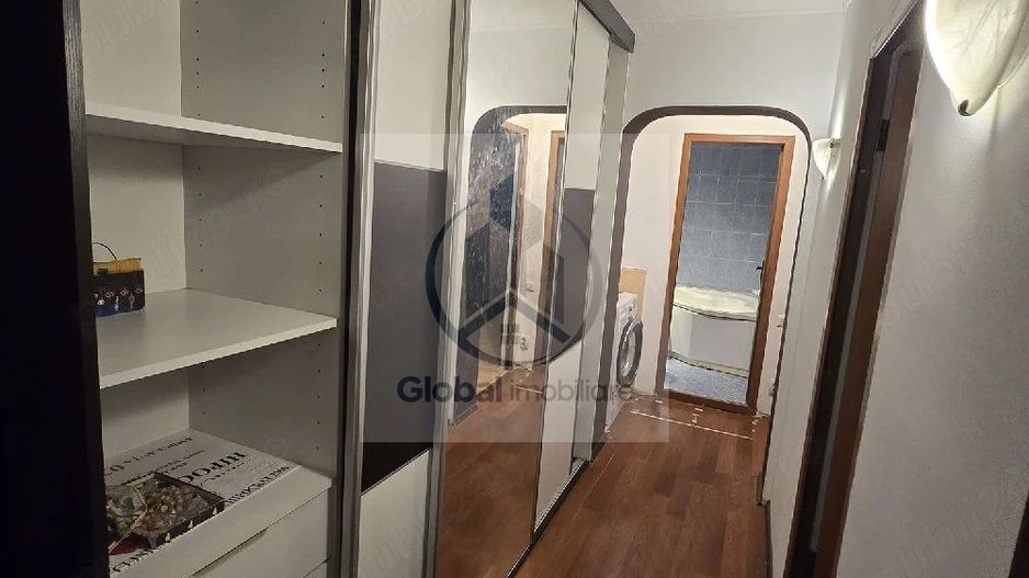 Vand apartament 3 camere, semidecomandat, str. Liviu Rebreanu - Poză 5