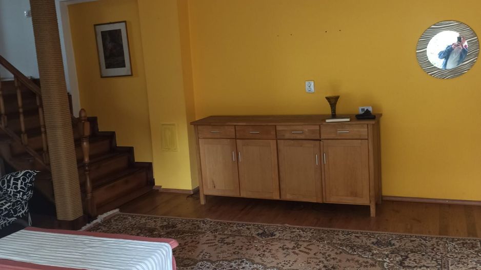CASA CU 6 CAMERE ZONA CENTRAL - Poză 8