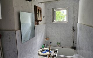Vanzare apartament 2 camere, etaj 2 Gavana 2 - Poză 8