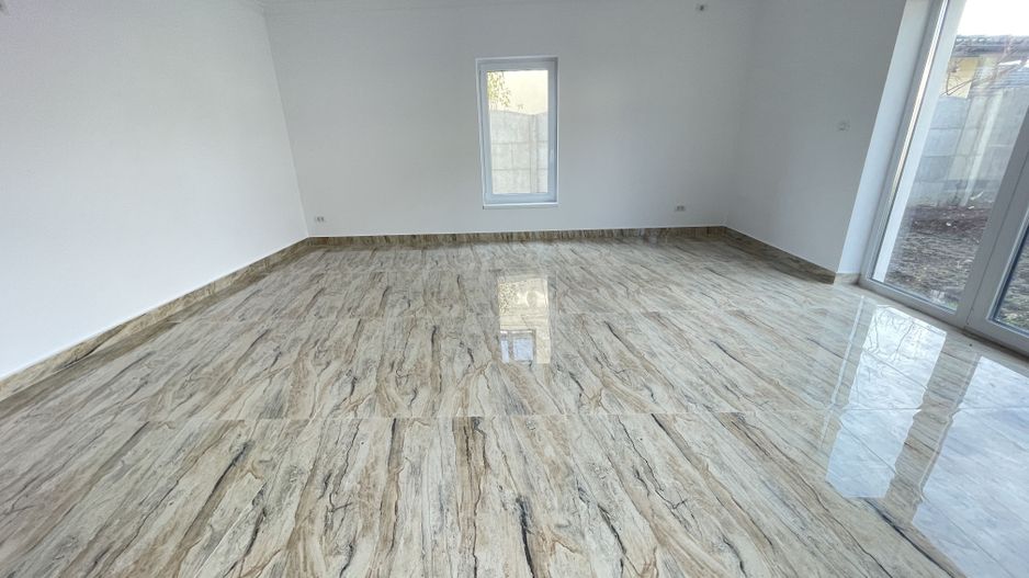 Casa de familie in zona rezidentiala - Poză 9