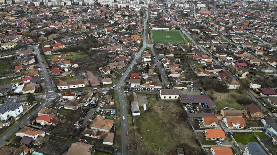 Loc de casa 650 mp in Bujac - Poză 5