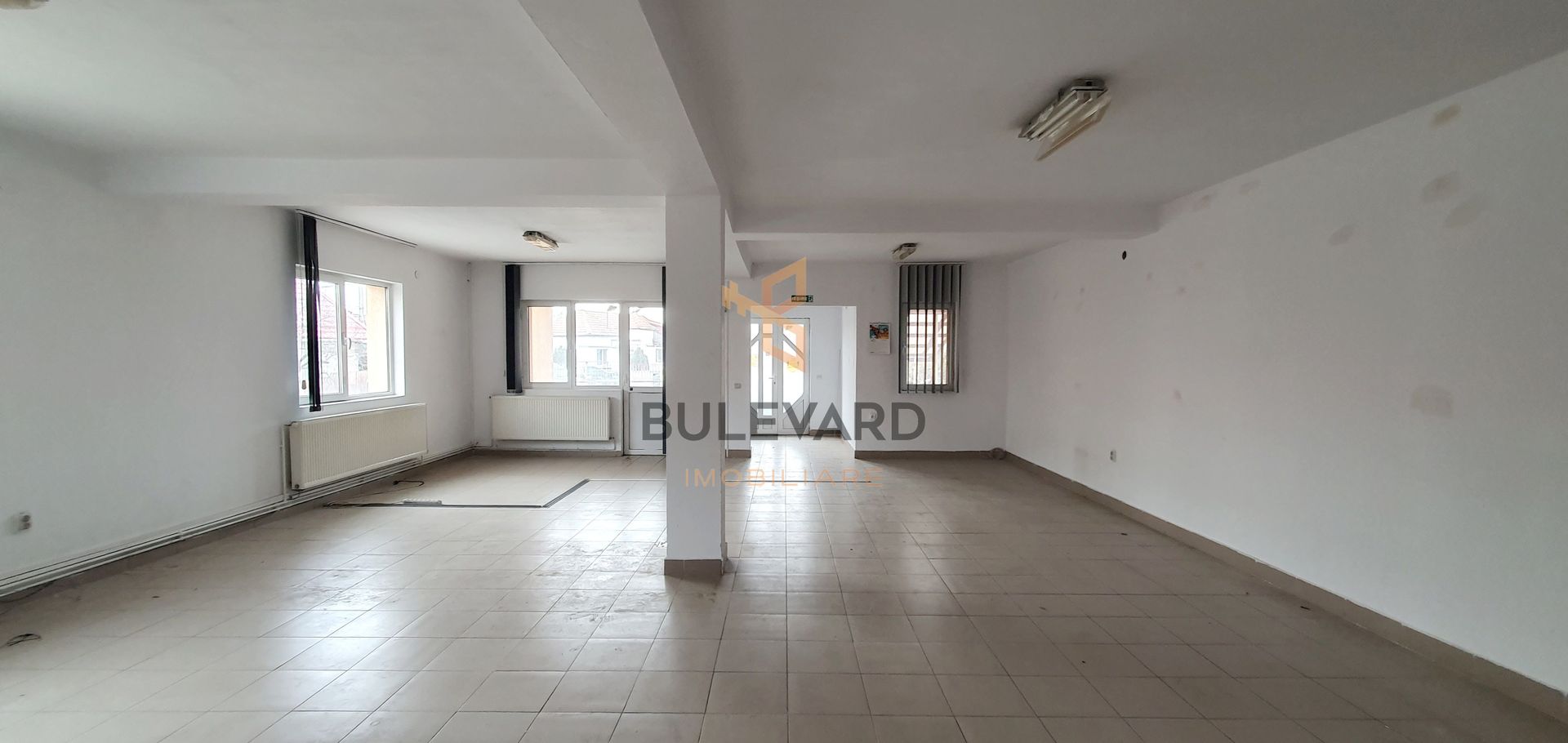 Casa individuala de 224 mp + curte de 500mp, zona Traian Vuia! - Poză 3