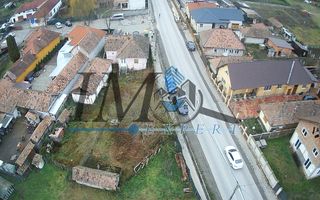 Casa de vânzare in Craciunel la strada principală - Poză 8