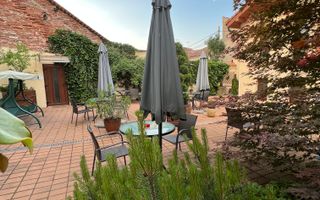 Vila de vanzare in zona Centrala/Orasul de jos - Poză 54