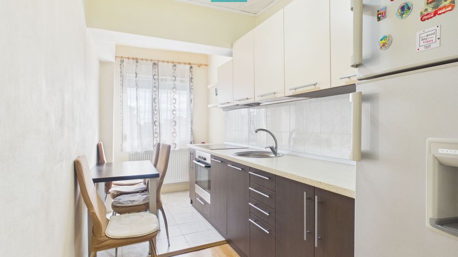 Garsoniera mobilata, Piata Rogerius, 34 mp - Poză 1