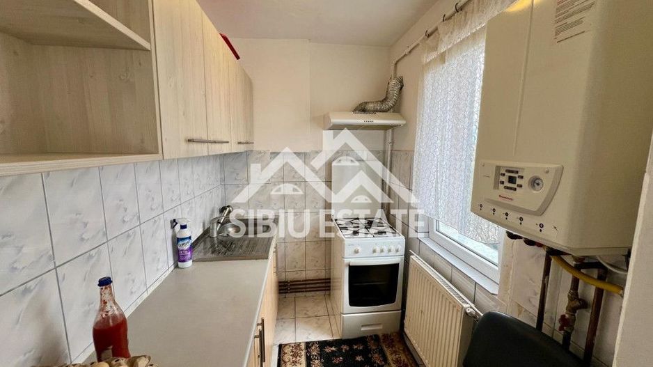 Apartament 2 camere , etaj 2, zona Țiglari - Poză 4