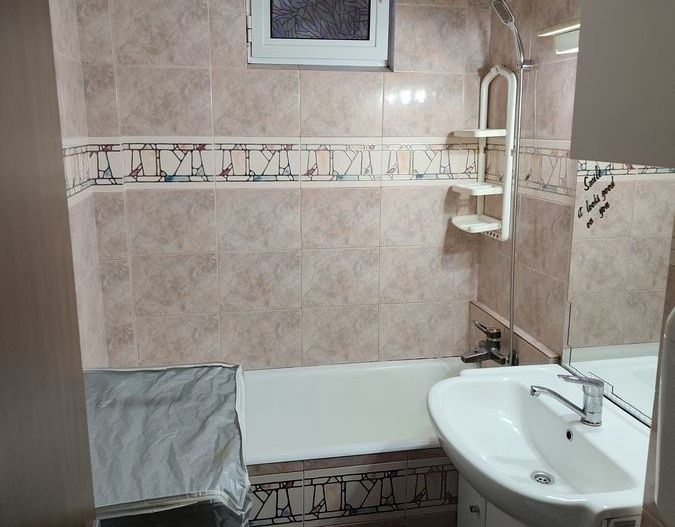 Apartament 2camere, mobilat complet, 50m metrou Drumul Taberei - Poză 5