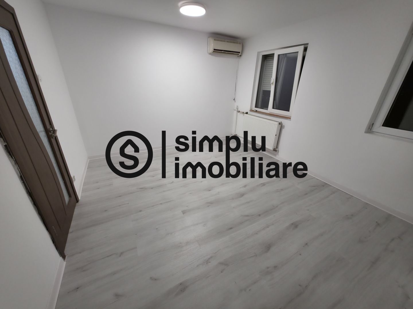 Apartament 2 camere - Craiovita - Etaj 10/10 - Poză 3