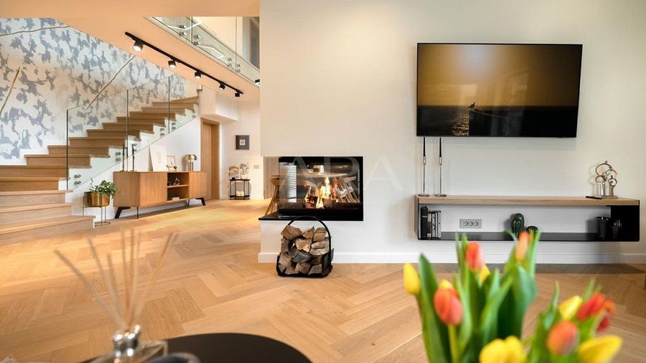 Casă elegantă cu șemineu – Florești, Terra - Poză 2