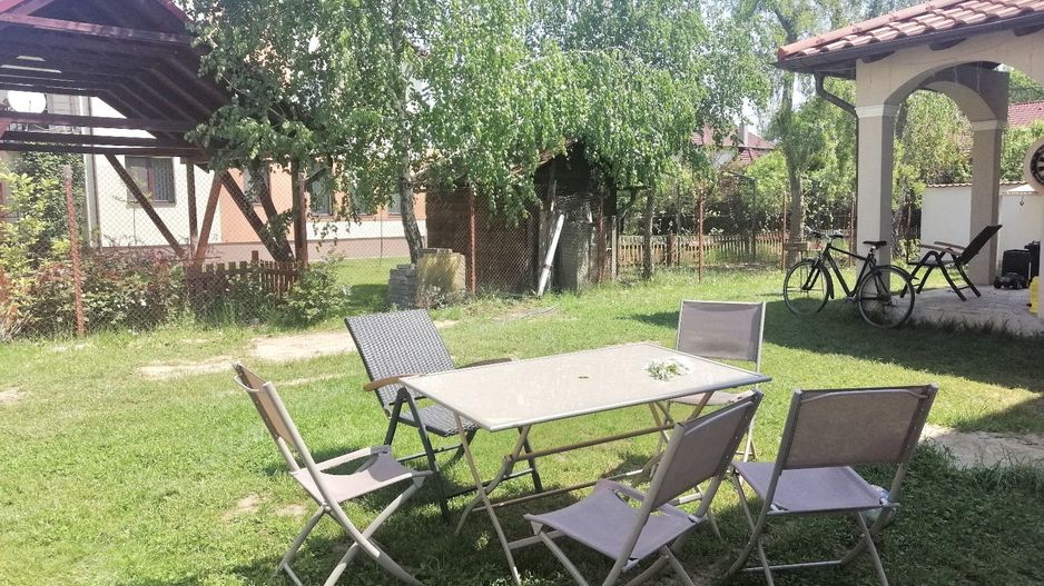 Casă de închiriat la liziera pădurii - Dumbrăvița - Poză 1