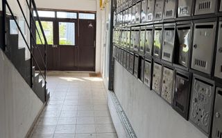 Ap 3 camere - transformat din alipirea a 2 garsoniere - 62 mp - parter - Poză 23