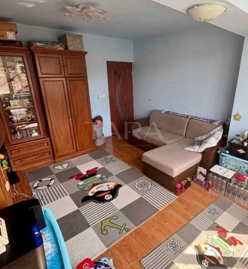 Apartament cu 3 camere, 37 mp, compartimentare eficientă, Florești. - Poză 1