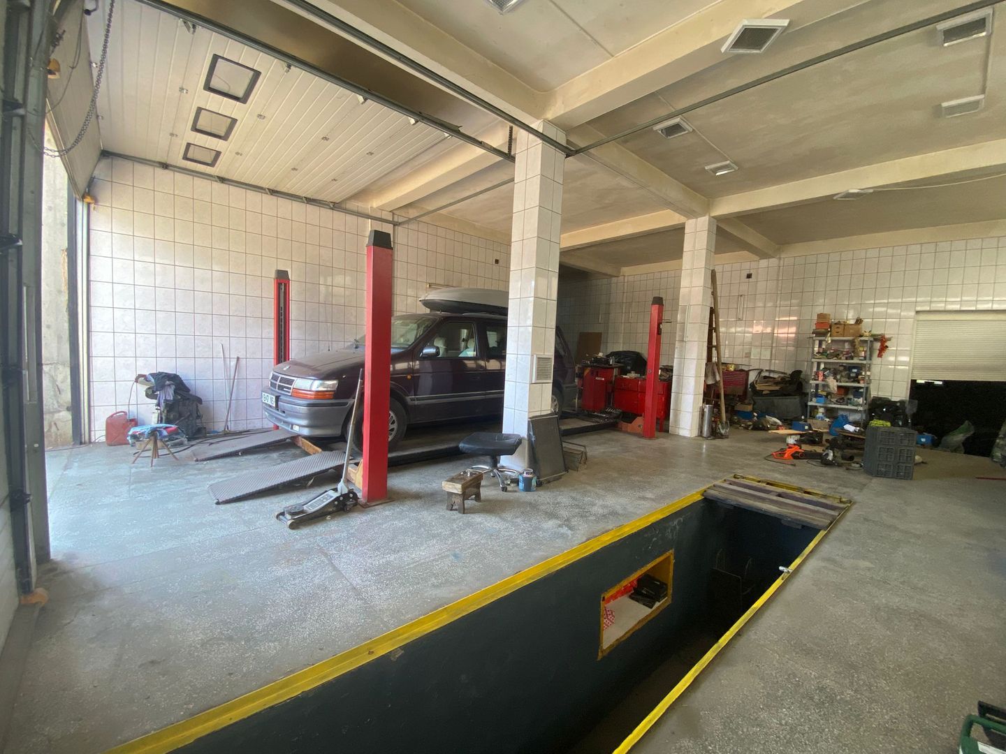 Casă / Vilă, și service cu spații de birouri, de vânzare în sector 4 - Poză 4