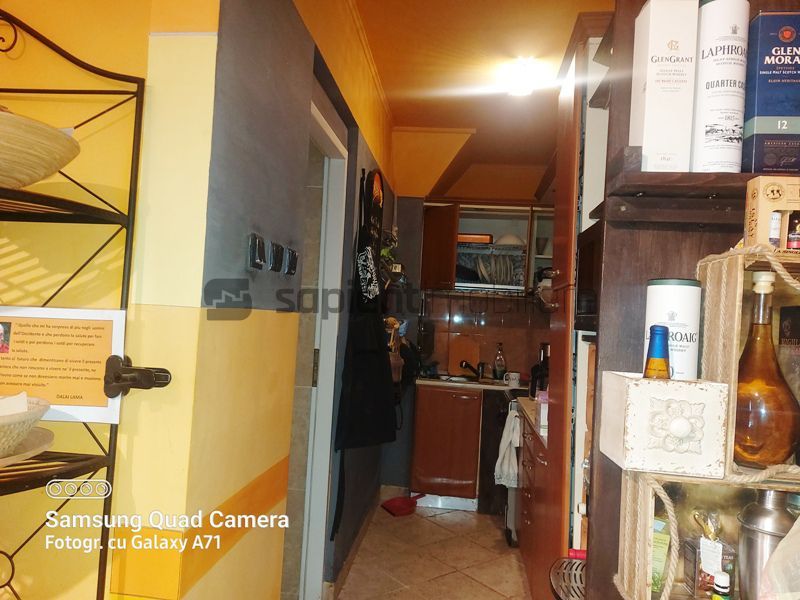 Casa cu 6 camere str.E Teodoroiu - Poză 24