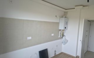 Apartament 3 camere și loc de parcare - Poză 2