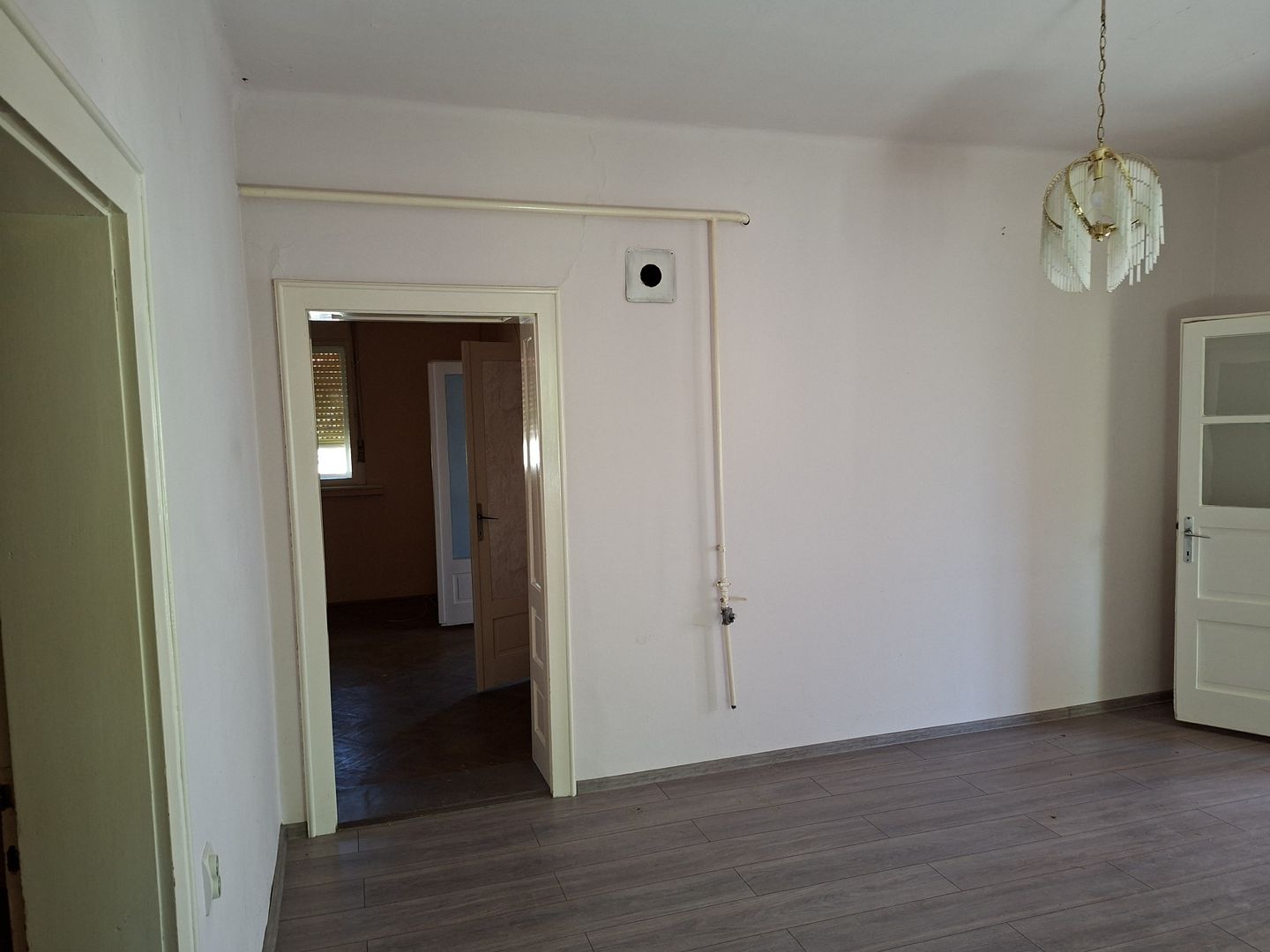 BRASADAS vinde casa 3 cam cu teren 5 ari in 14 Mai. - Poză 8