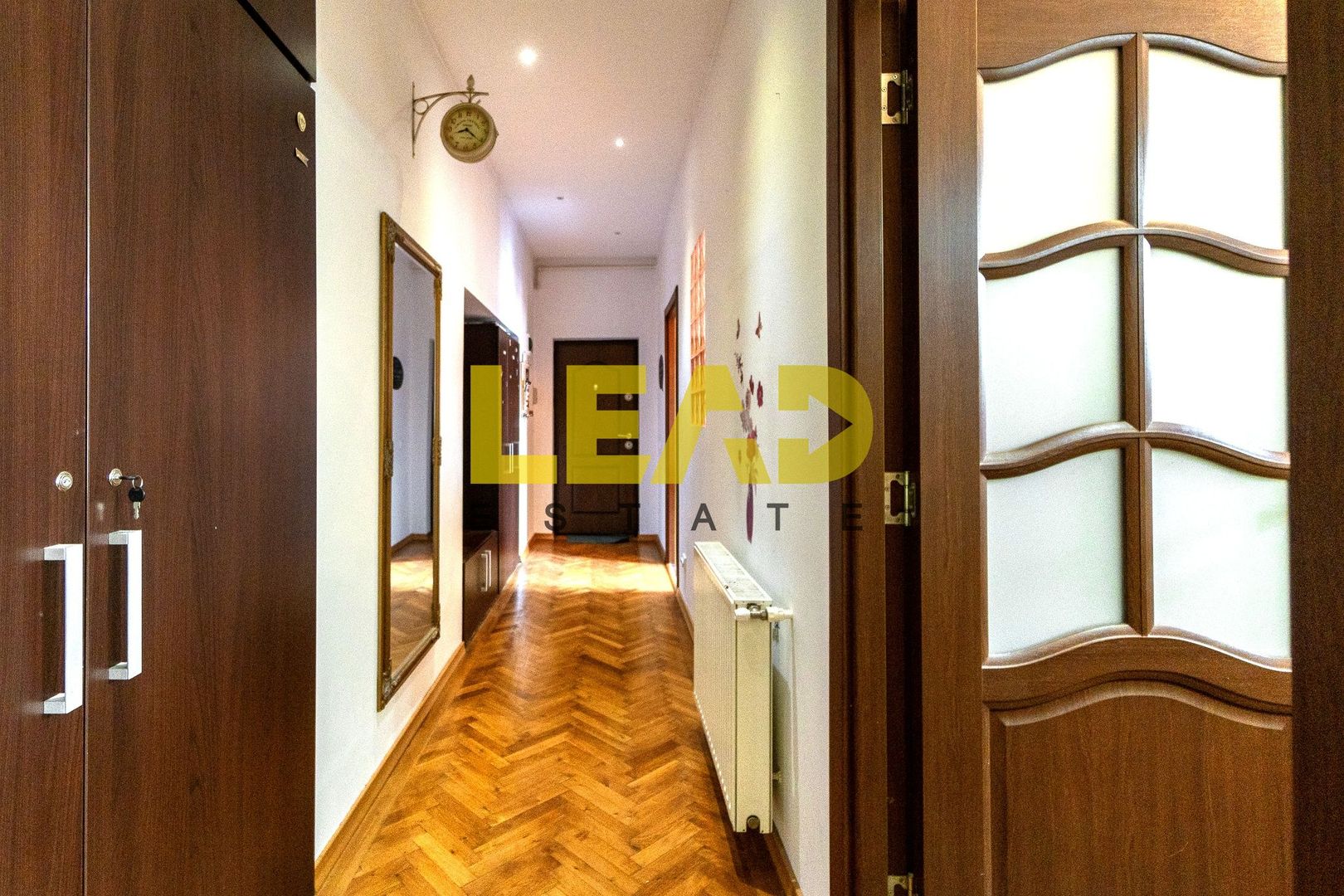 Apartament · vedere panoramică · Etaj 2 · Centrul IstoricBrașov · Comision 0% - Poză 4
