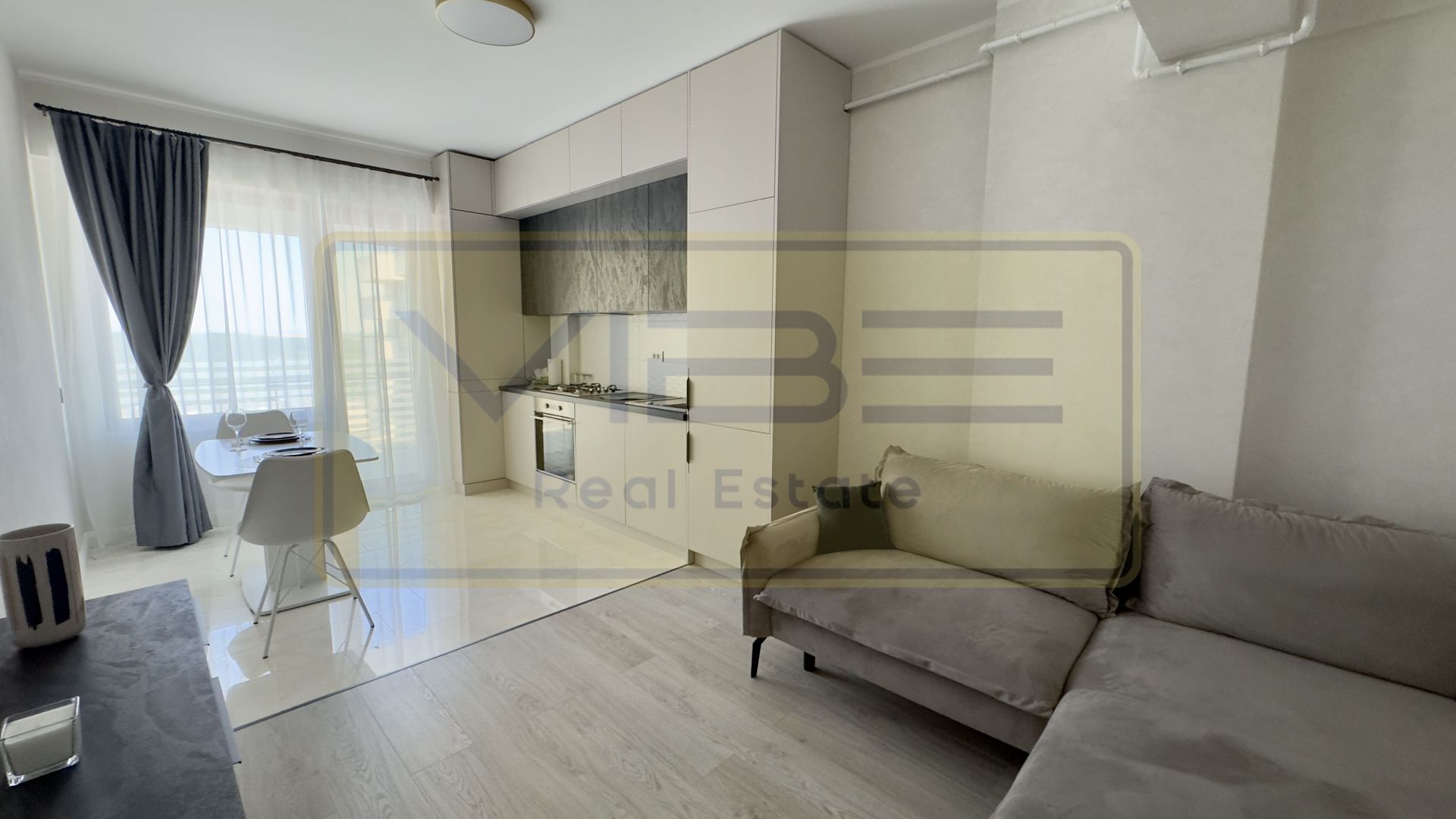 2 camere mobilat-utilat Premium, Royal Town, Copou. - Poză 2