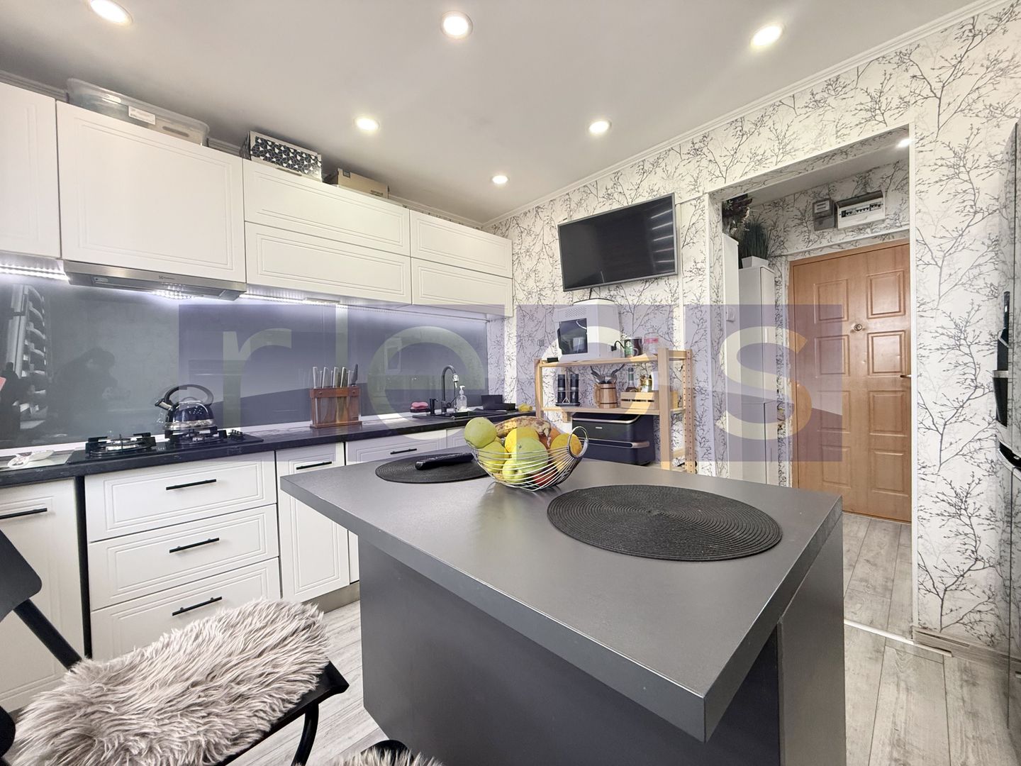 VÂNZARE 3 CAMERE | ZONA TITAN | MOBILAT ȘI UTILAT - Poză 10