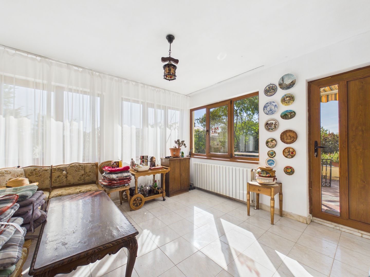 Vilă cu 8 camere de vânzare, piscina, livada, iesire la Balta Pasarea - Poză 15
