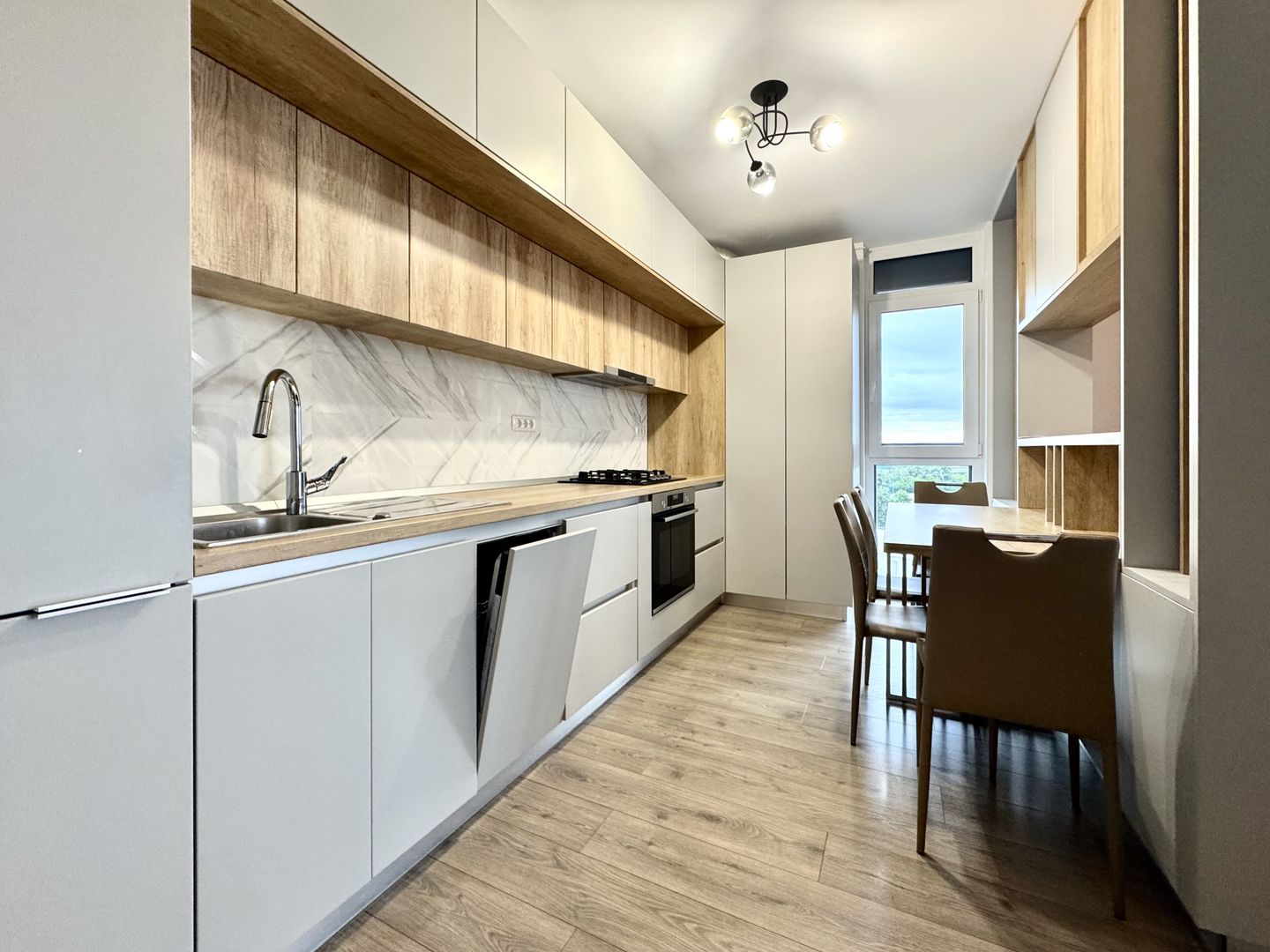 Apartament elegant 3 camere | Zona Olimpia – Stadion | Garaj| - Poză 9