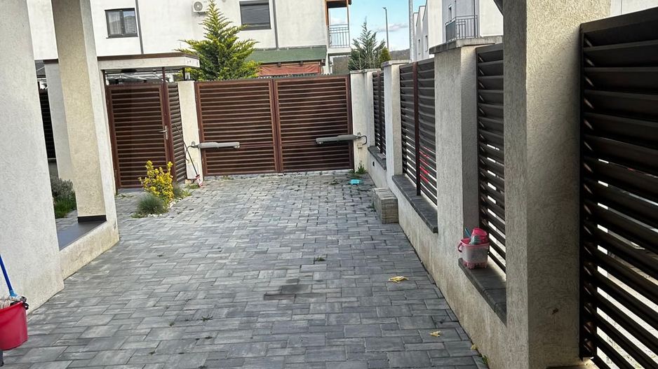 Casa individuala premium P+1+Pod teren 265 mp si carport in Selimbar - Poză 12