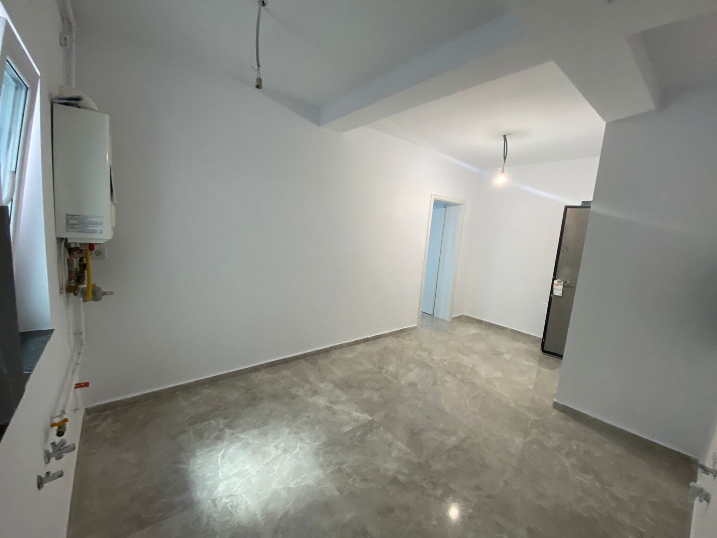 Giroc-Neptun | 2 Camere  | Decomandat | Lift | Disponibil imediat - Poză 8