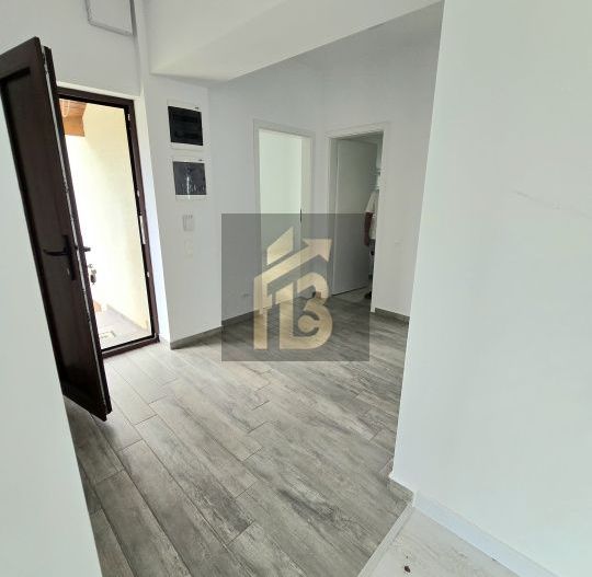 ​Casă 3 camere, 2 băi, curte generoasă 471 mp - Complex Luna, Balotești - Poză 4