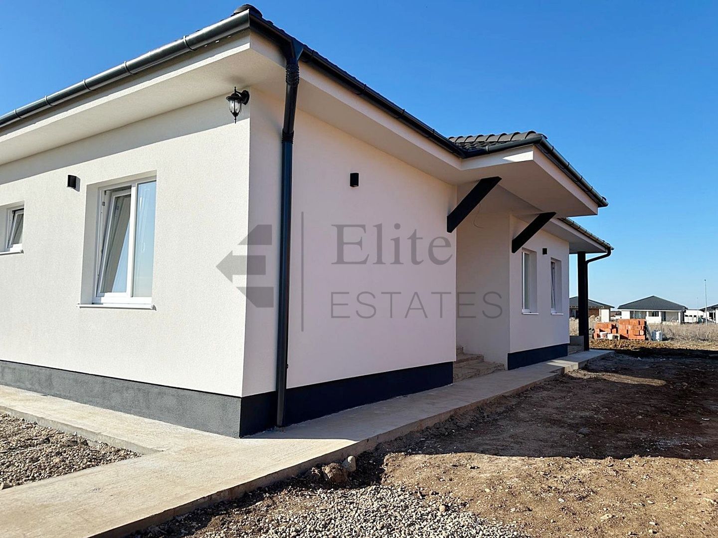 Casa cu 4 camere de vanzare in Santandrei - Poză 3