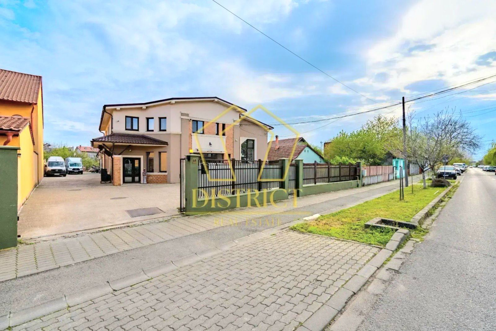 Cladire Birouri, Clinica, Comercial sau alte domenii de activitate I Mehala - Poză 3