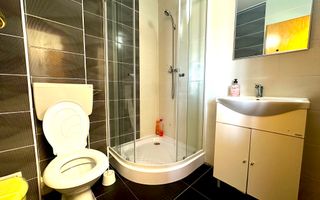 Hotel superb de vânzare, Bihor, 16 camere - Poză 5