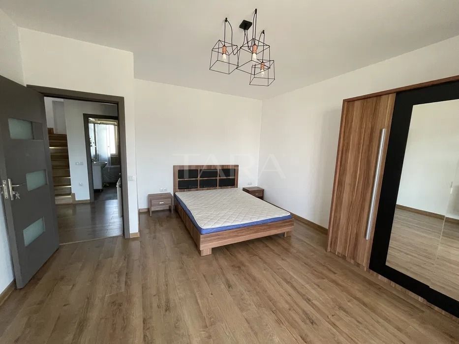 Apartament cu 4 camere de vanzare in Europa - Poză 3