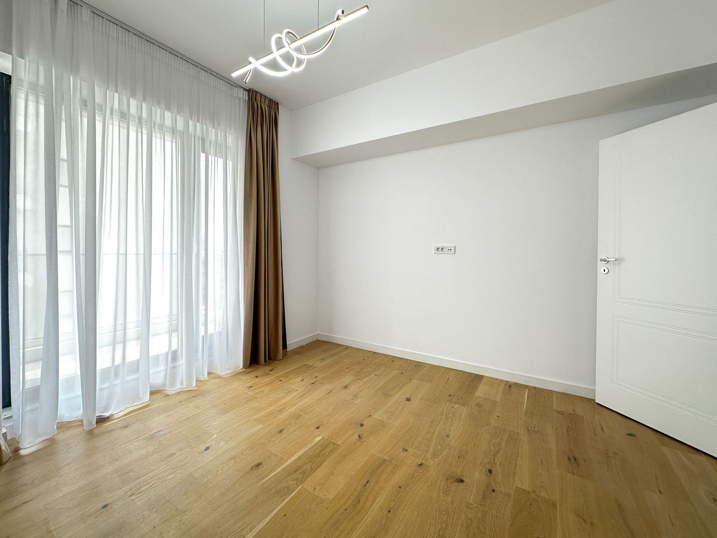 Apartament 3 camere 100 mp | Parcare | Prima Inchiriere - Poză 12