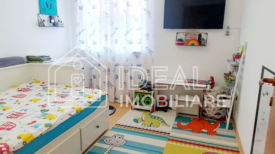 Apartament 3 camere si terasa zona Ciresica - Poză 4