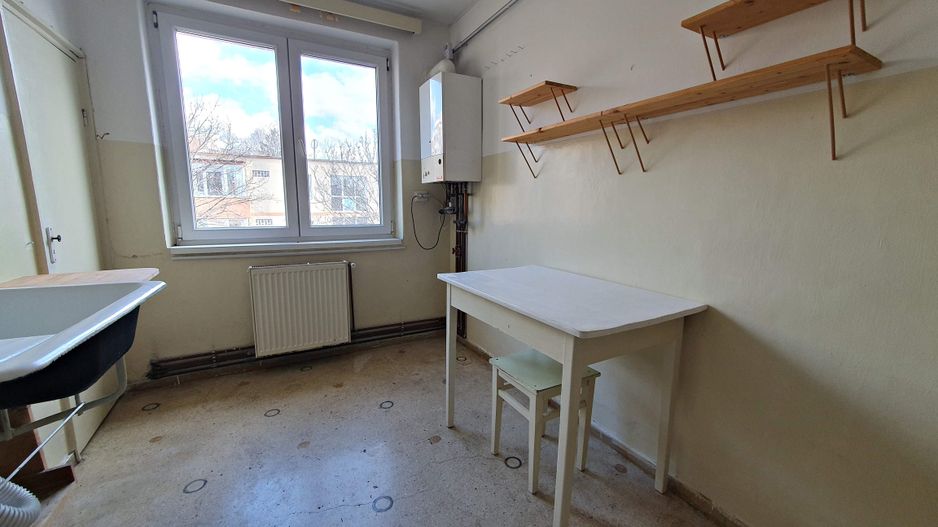 Comision Zero-Central-Bdul 15 Noiembrie apartament decomandat cf I - Poză 5