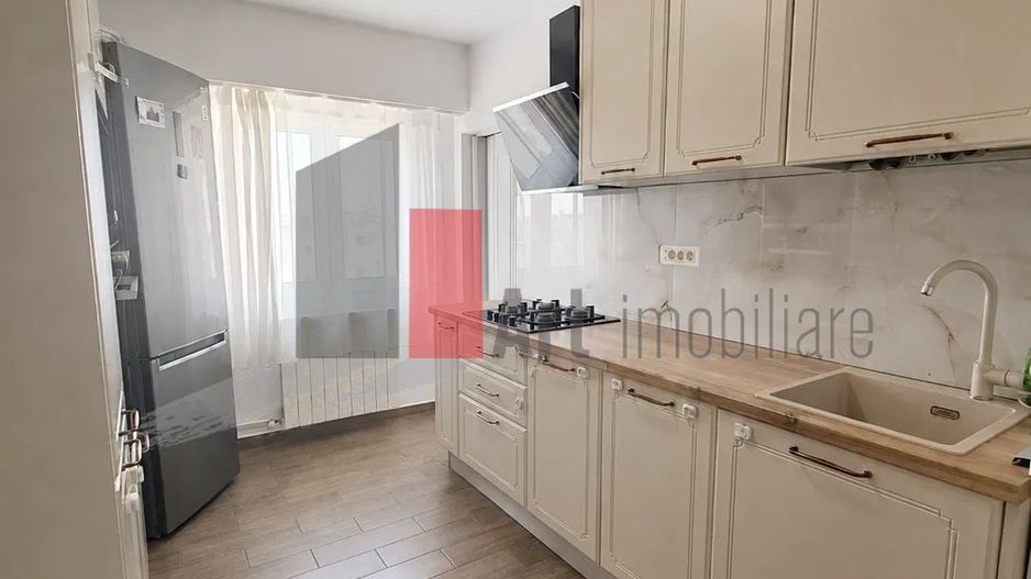 3 Camere Unirii - Camera De Comert - Poză 1