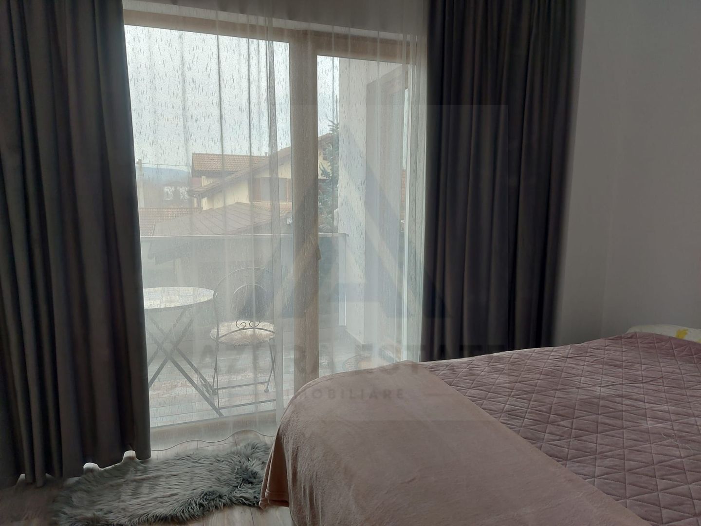 Apartament modern 3 camere 70 mp utili parcare privata zona Selimbar - Poză 8