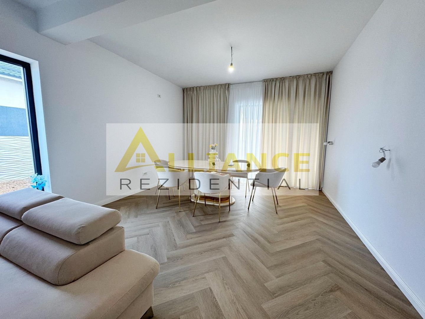 Casa Individuala - 5 camere - 2 bai - 386mp teren - Poză 11