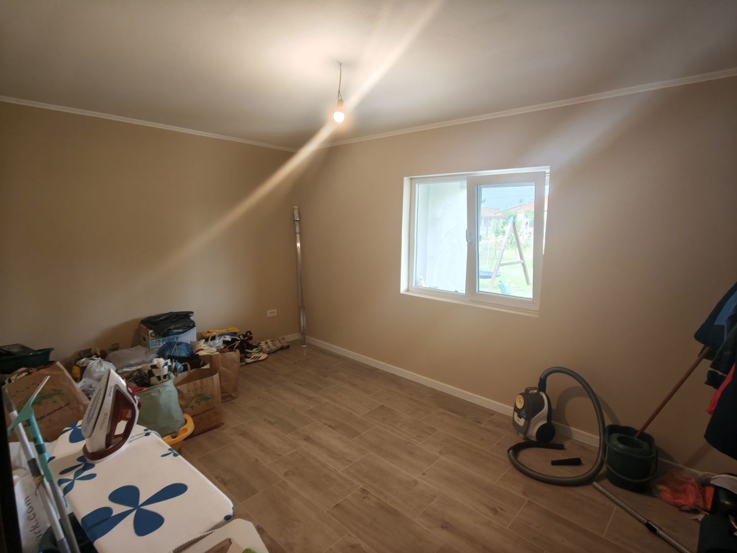 Individuala Parter Becicherecu Mic,4 Camere,2Bai,Panouri Fotovoltaice - Poză 11