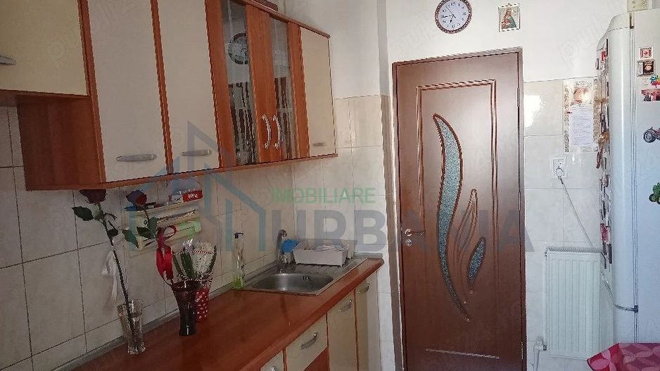 Apartament 3 camere, decomandat, mobilat și utilat, Iași - Poză 3