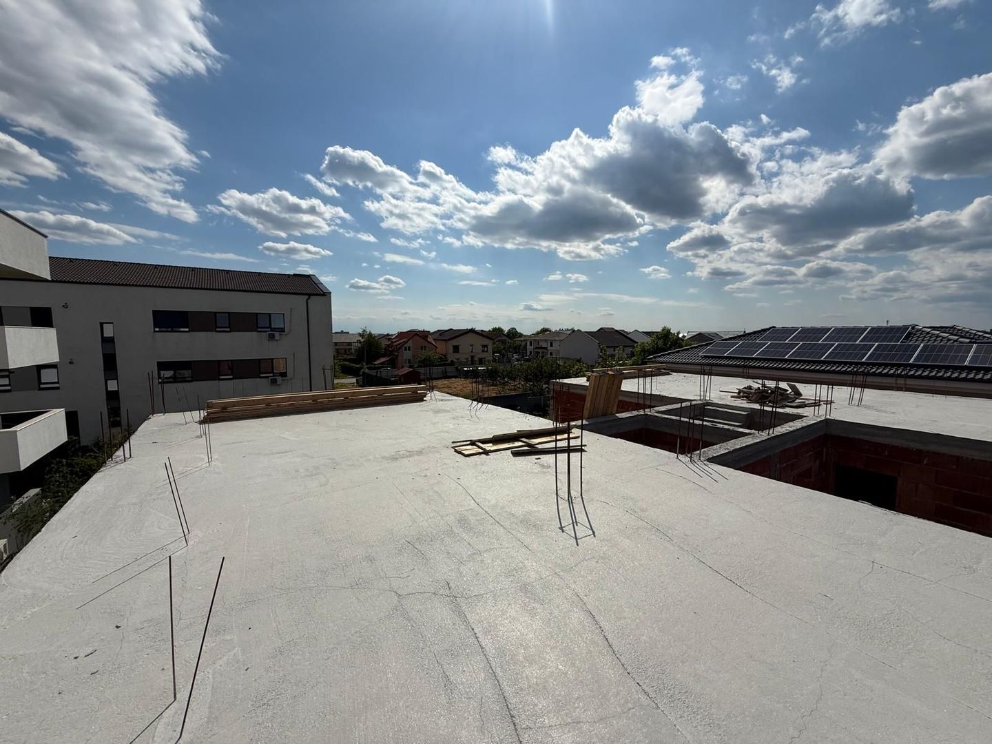 Duplex la rosu - 3 dormitare- Dumbravita - Poză 13