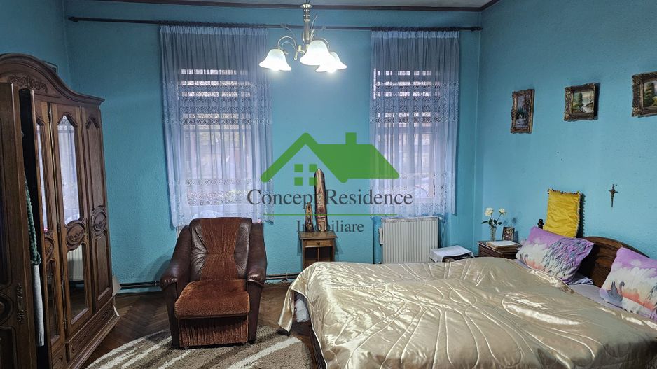 🏡 Casă cu demisol, parter și mansardă – Str. Victoriei, zonă centrală - Poză 7