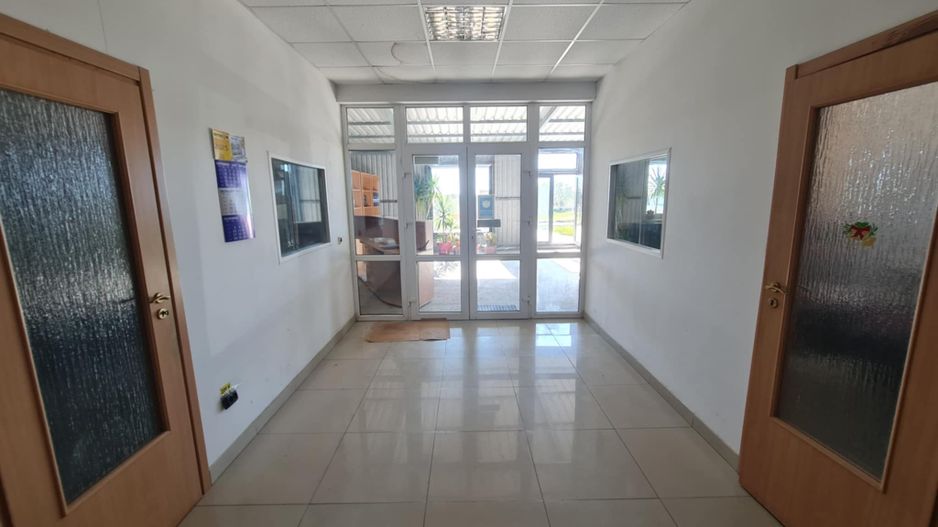 Spațiu de Închiriat – Showroom, Depozitare + Birouri – Cumpăna - Poză 3