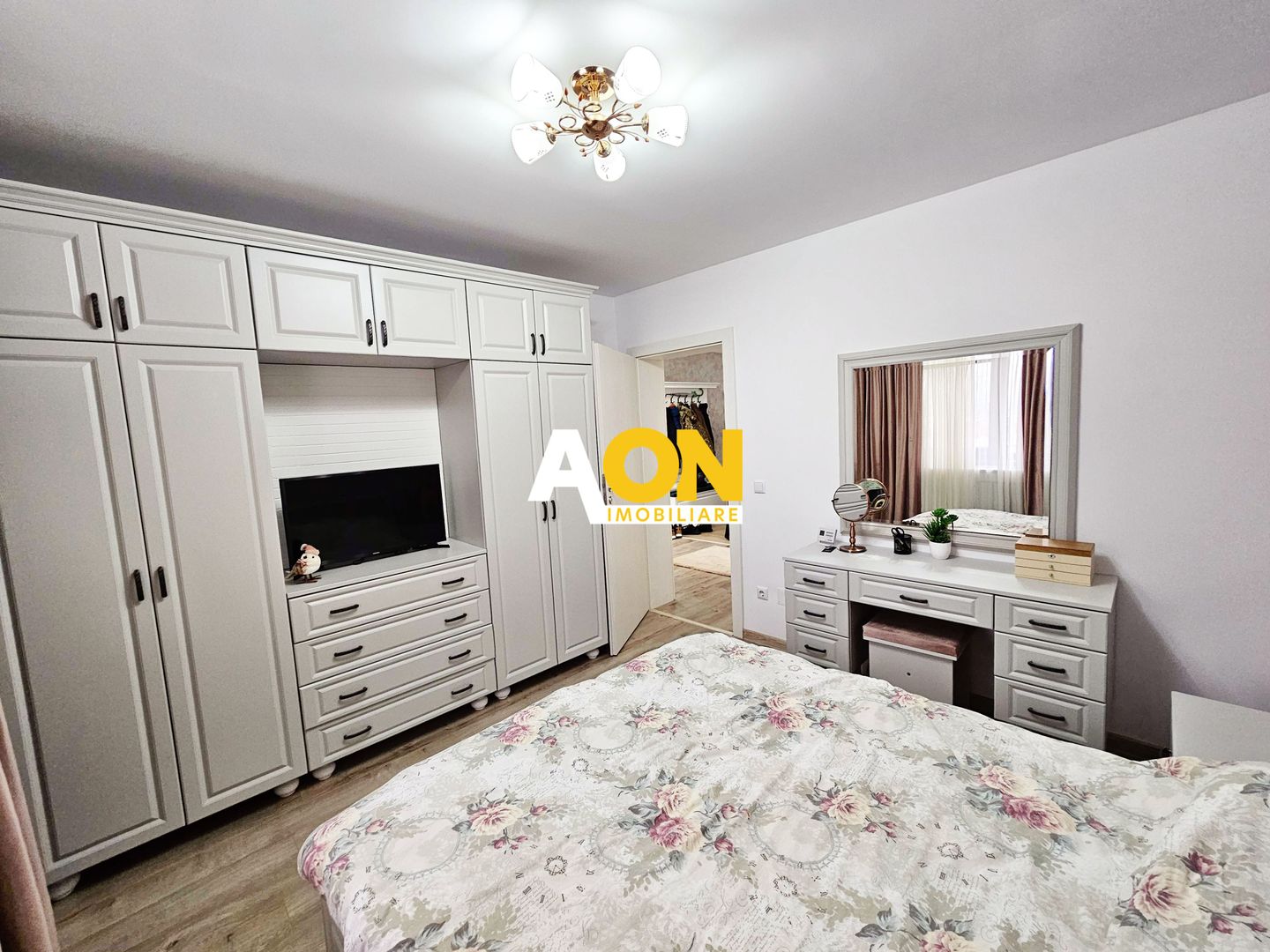 Apartament 3 Camere Bloc Nou, Zona Cetate - Poză 8
